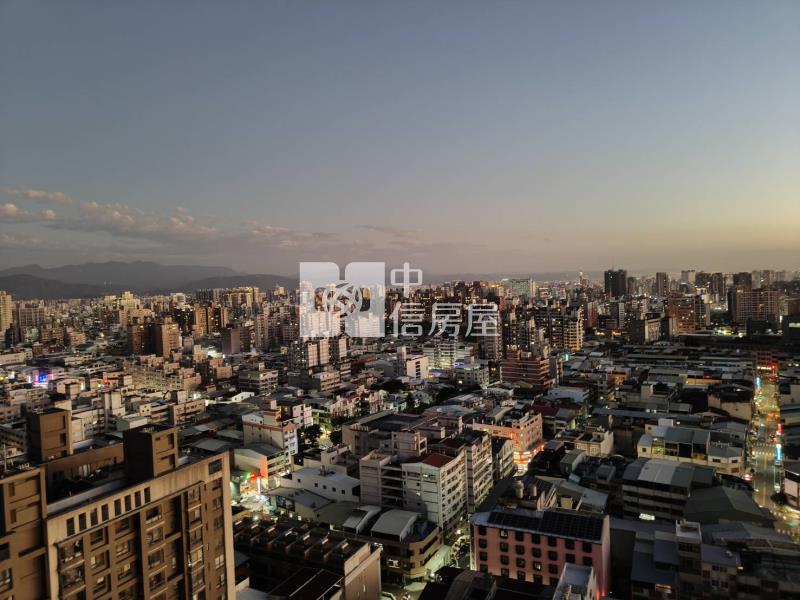 北區*城市桂冠景觀大樓*典雅裝潢.4房+車位房屋室內格局與周邊環境