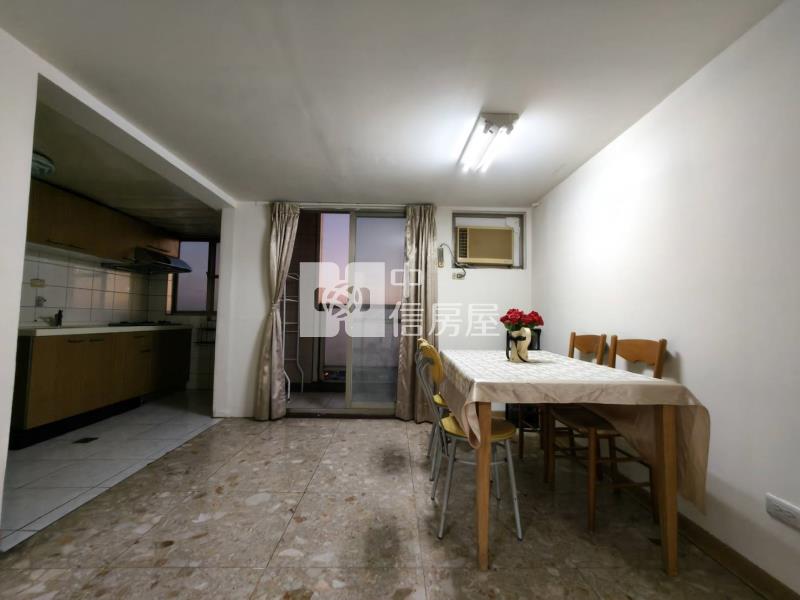 北區*城市桂冠景觀大樓*典雅裝潢.4房+車位房屋室內格局與周邊環境