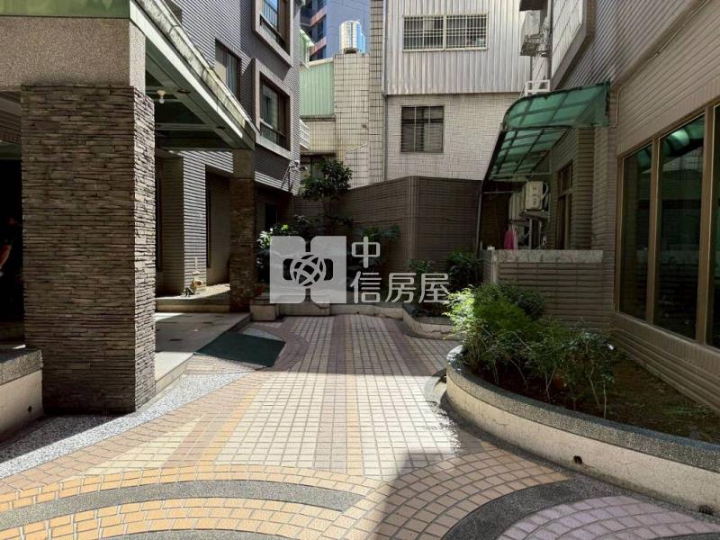 大衛營大2房+平面車位(中信卓越團隊)房屋室內格局與周邊環境