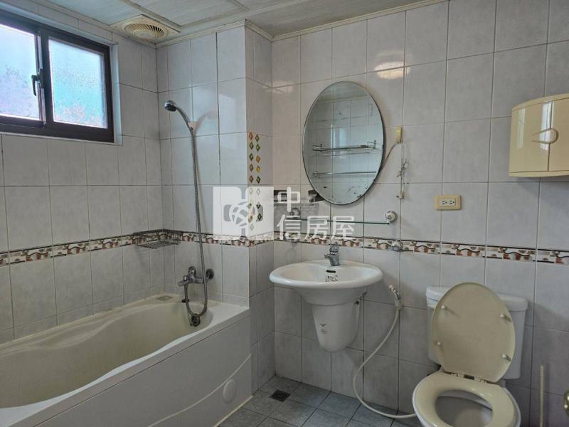 大衛營大2房+平面車位(中信卓越團隊)房屋室內格局與周邊環境