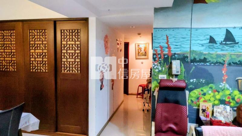 風尚二期大4房3樓房屋室內格局與周邊環境