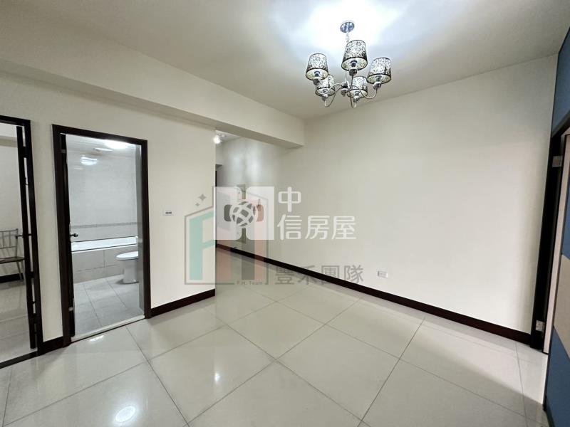 【豐禾】平鎮南勢幸福公園3+1房車房屋室內格局與周邊環境