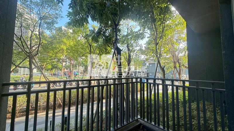 獨家!洲際W四房雙車樓中樓房屋室內格局與周邊環境