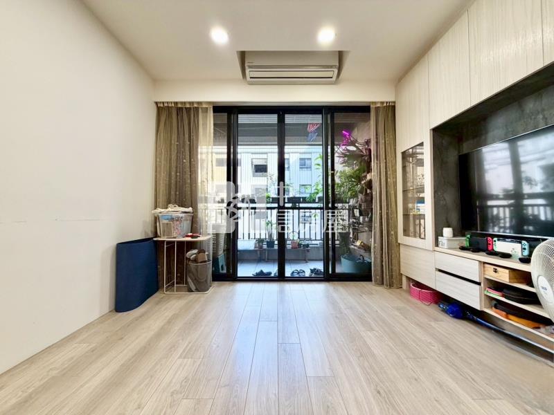 佳福青樂十期東山商圈高樓精裝三房+車位房屋室內格局與周邊環境