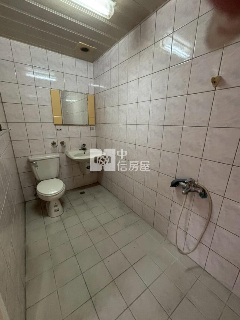 潮州社區車庫透天房屋室內格局與周邊環境