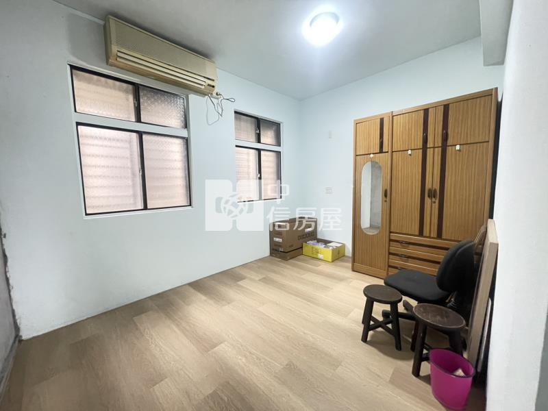 內壢後站興仁公園有車庫美透天房屋室內格局與周邊環境