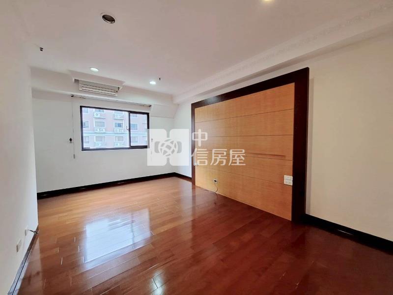 經國之星高樓4房雙車位房屋室內格局與周邊環境