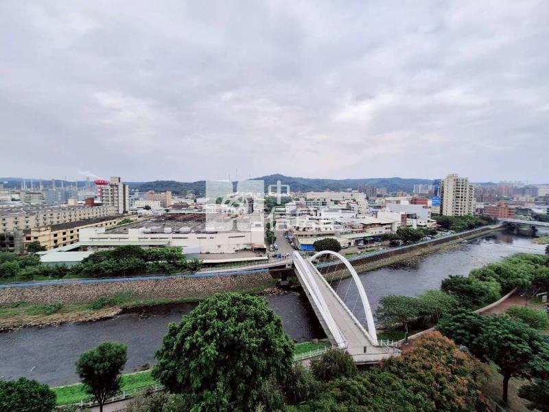 經國之星高樓4房雙車位房屋室內格局與周邊環境