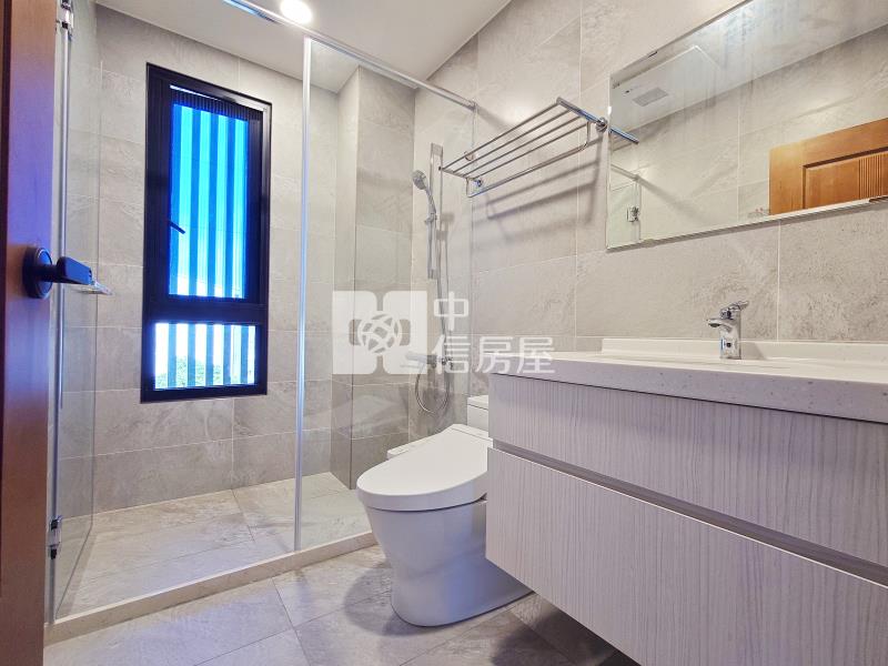 大里高中旁全新雙車電墅房屋室內格局與周邊環境