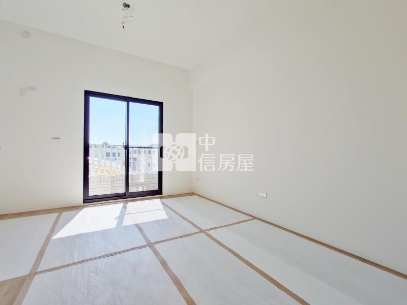 大里高中旁全新雙車電墅房屋室內格局與周邊環境