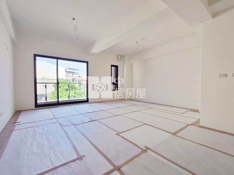 大里高中旁全新雙車電墅房屋室內格局與周邊環境