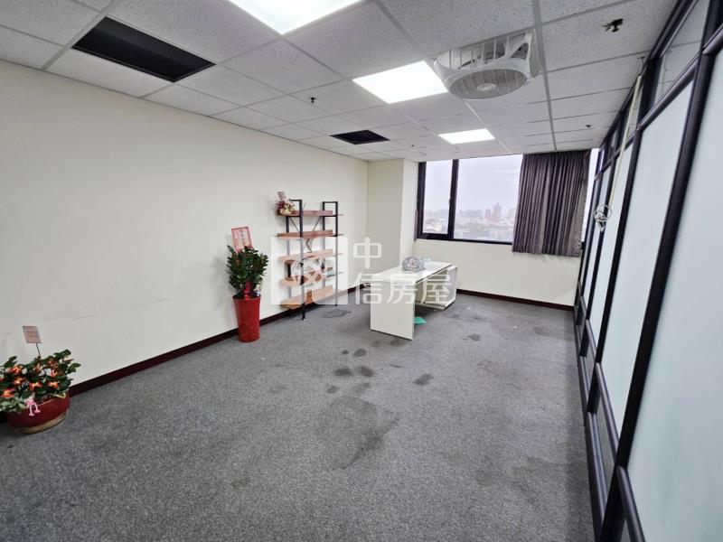 A22老街溪捷運站-世貿銀座景觀商辦1房屋室內格局與周邊環境