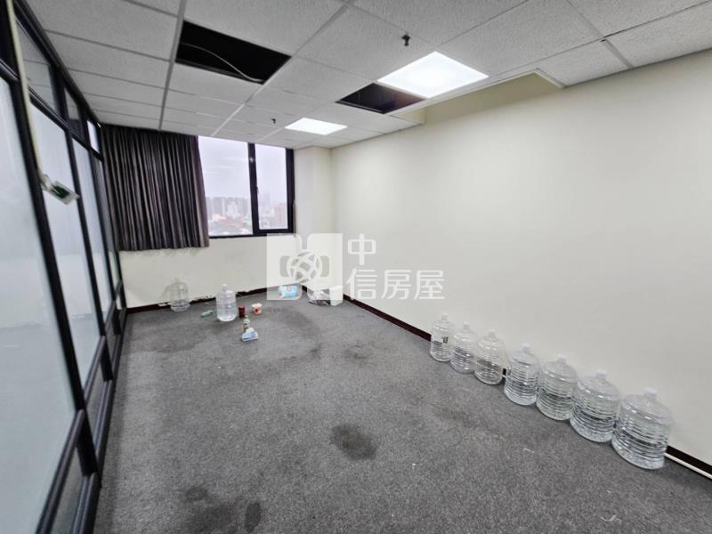 A22老街溪捷運站-世貿銀座景觀商辦1房屋室內格局與周邊環境