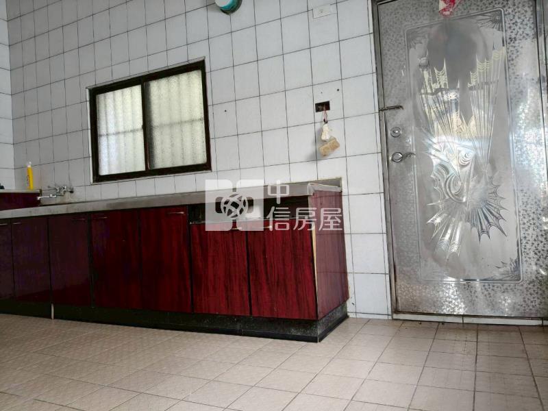 永靖浮圳路旁邊間透天房屋室內格局與周邊環境