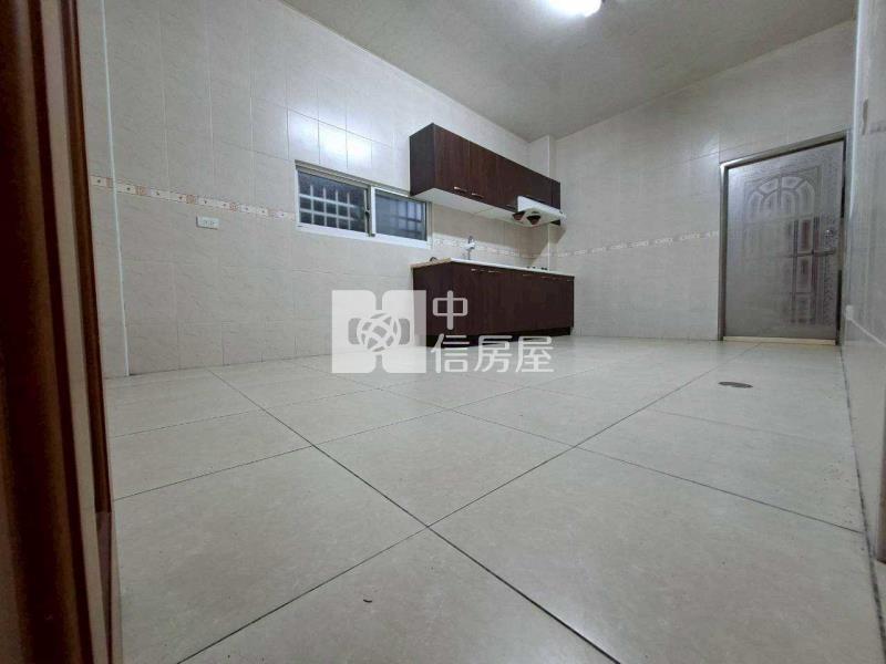 永康工業免千萬5房透天房屋室內格局與周邊環境