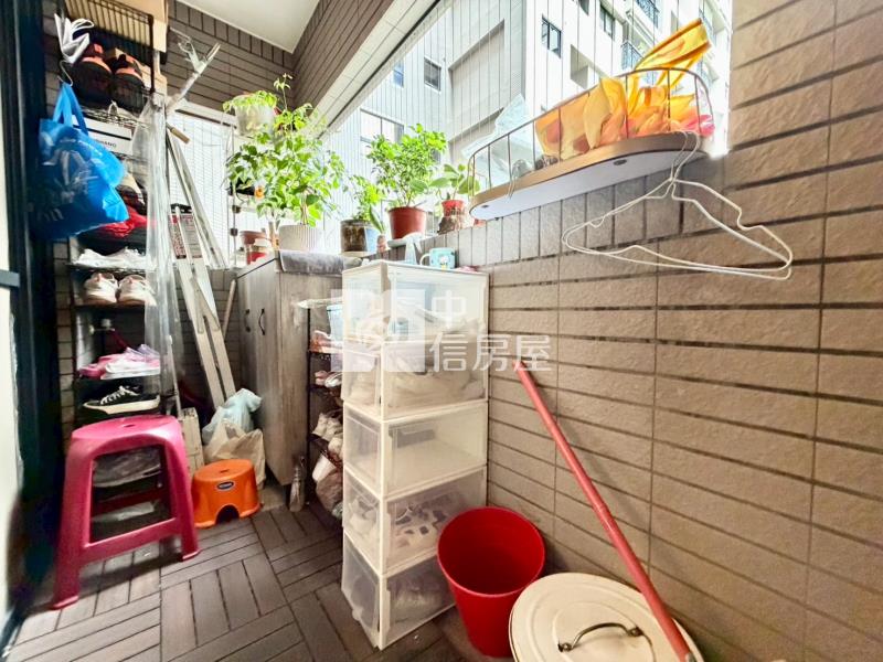 佳福帝璽新光特區低總價三房平車房屋室內格局與周邊環境