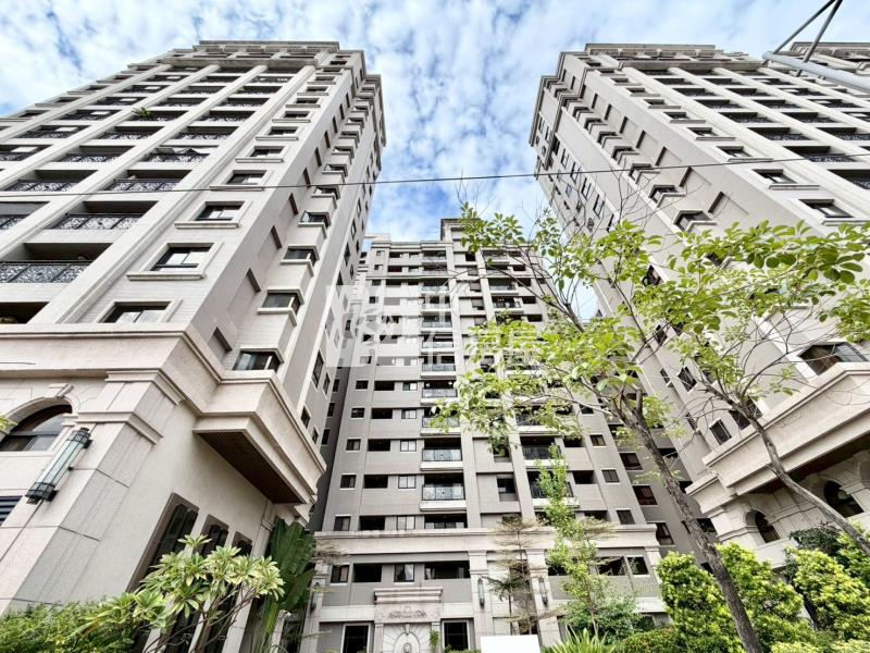 佳福帝璽新光特區低總價三房平車房屋室內格局與周邊環境