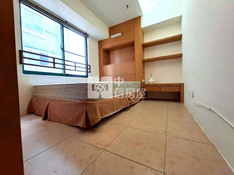 安平低總價稀有3房樓中樓房屋室內格局與周邊環境