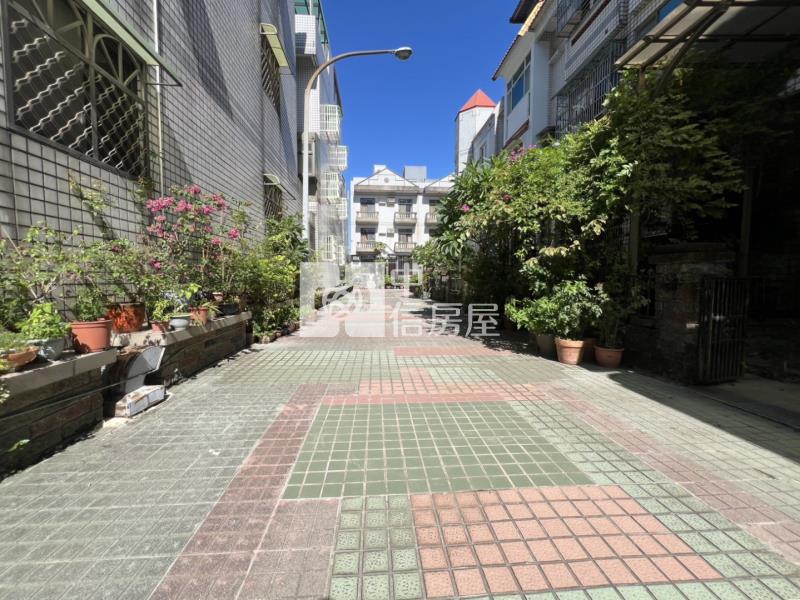 桃園中路旁大地坪別墅房屋室內格局與周邊環境