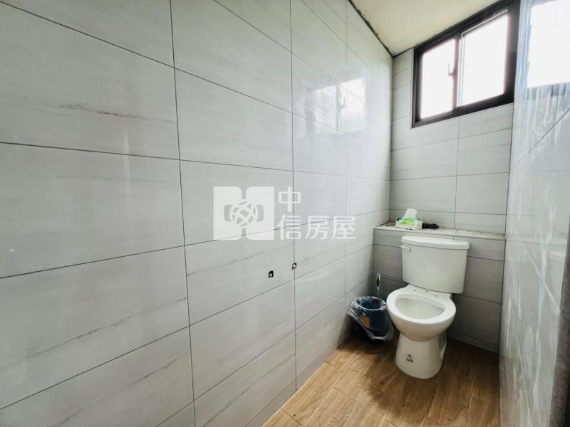 桃園中路旁大地坪別墅房屋室內格局與周邊環境