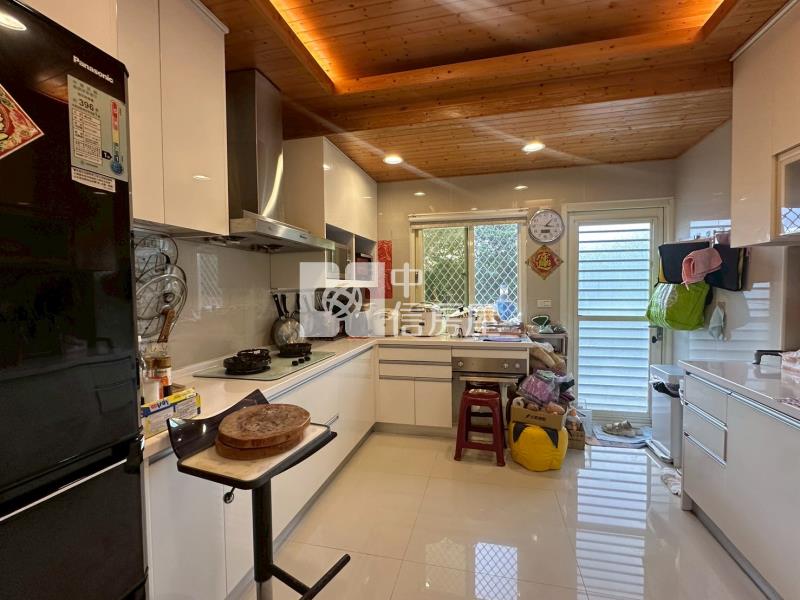 ▲翠峰景觀三車位大透天房屋室內格局與周邊環境