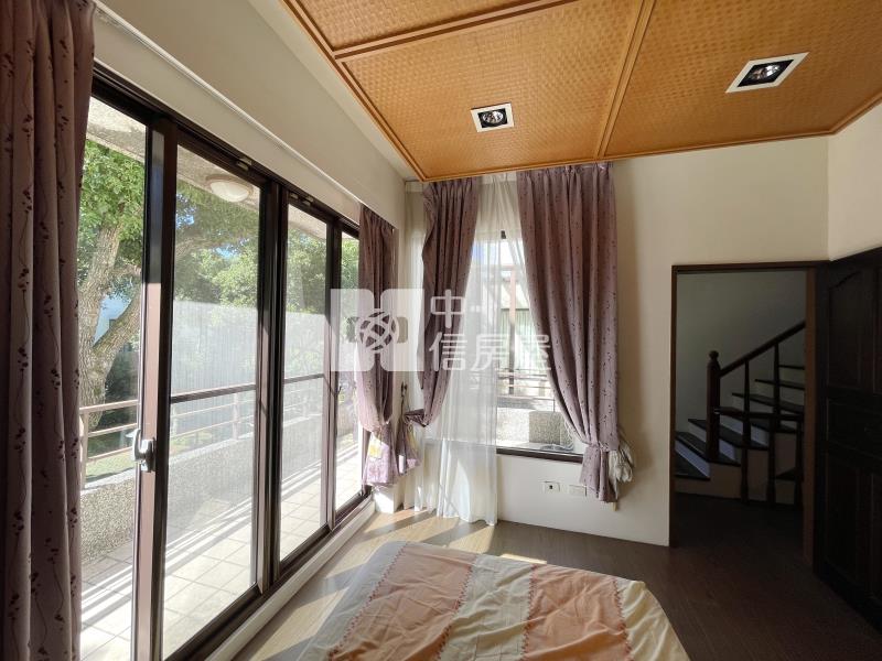 心中日月朝南別墅房屋室內格局與周邊環境