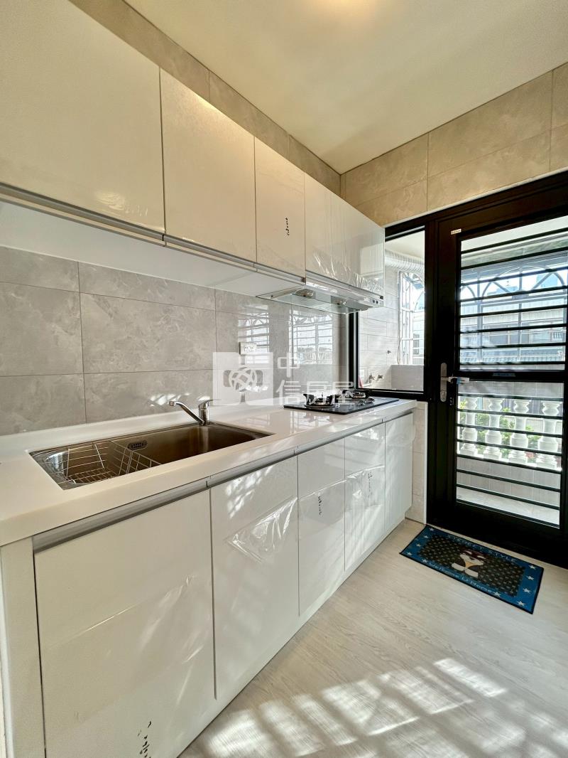 成家精裝三房+車位房屋室內格局與周邊環境