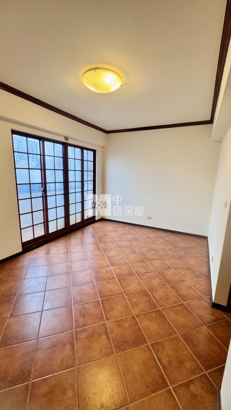 平鎮南勢重劃區金透店房屋室內格局與周邊環境