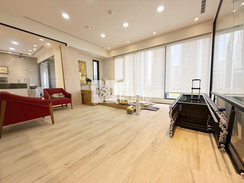 烏日高鐵ONE精品商辦雙平車(專任)房屋室內格局與周邊環境