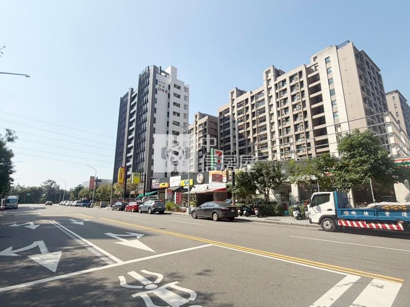 烏日高鐵ONE精品商辦雙平車(專任)房屋室內格局與周邊環境