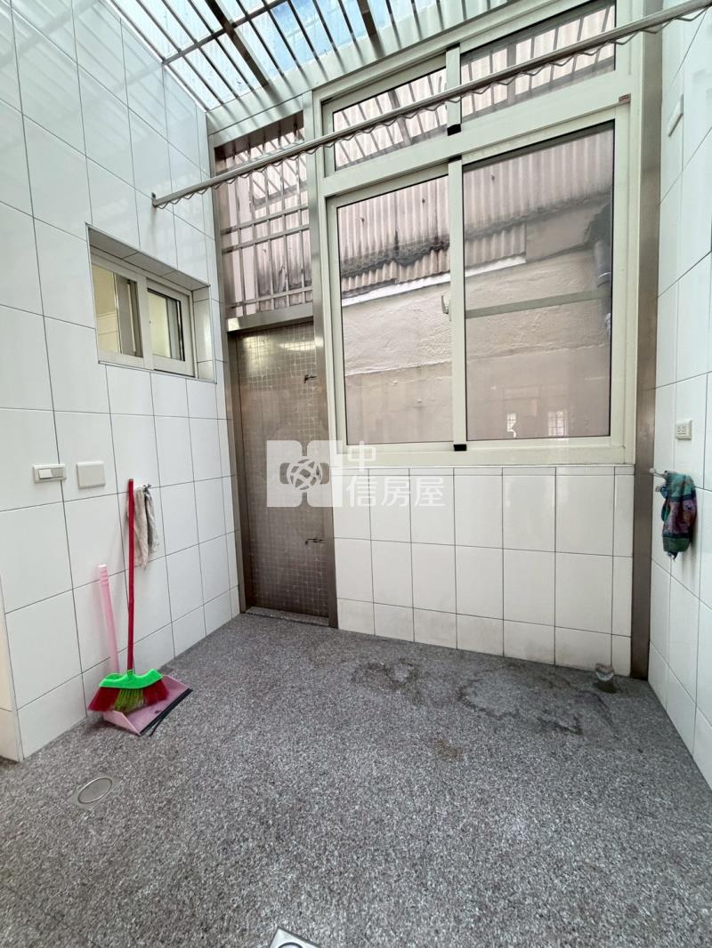 斗六西平路商圈稀有店住房屋室內格局與周邊環境