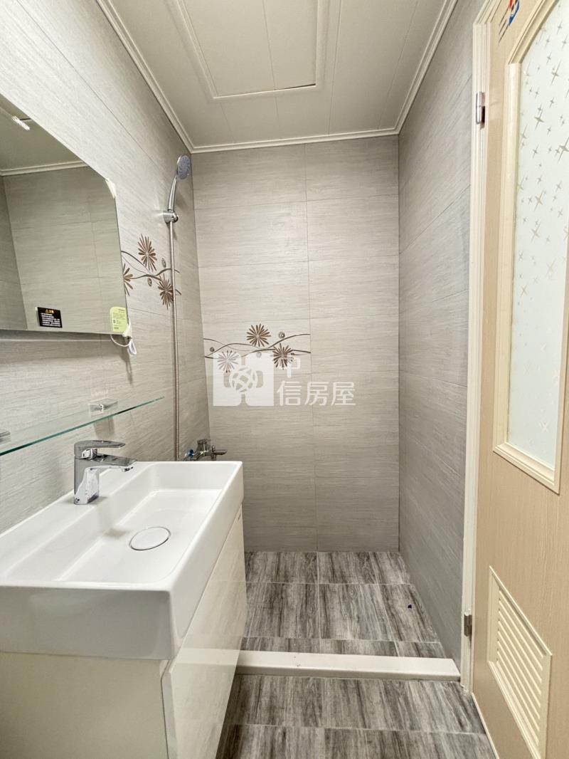 大里臨路邊間1+2+3F店住房屋室內格局與周邊環境