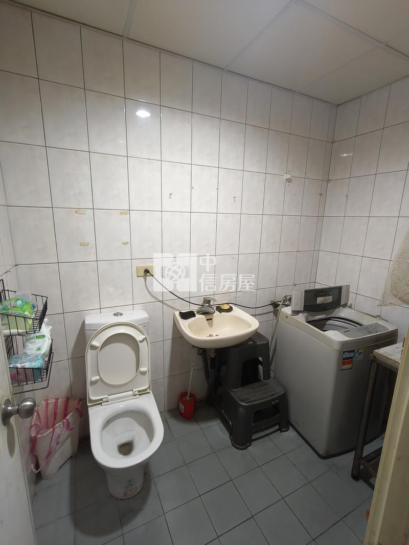 中原正新中北路大地坪透店+11套房房屋室內格局與周邊環境