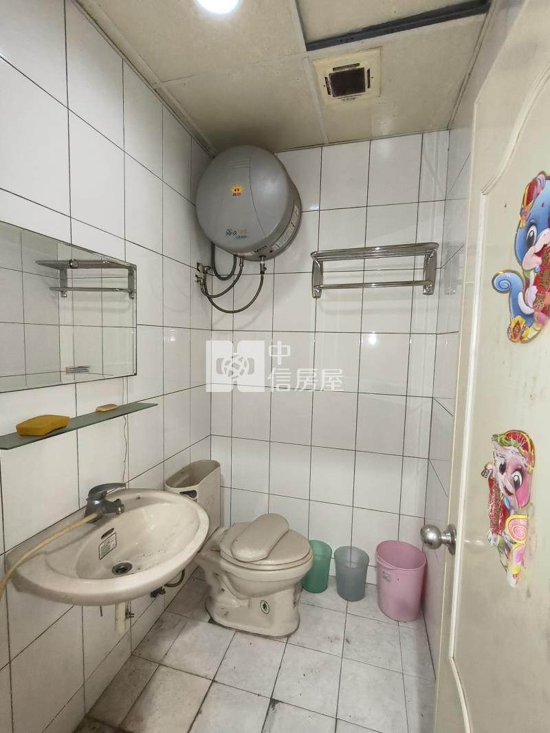 中原正新中北路大地坪透店+11套房房屋室內格局與周邊環境