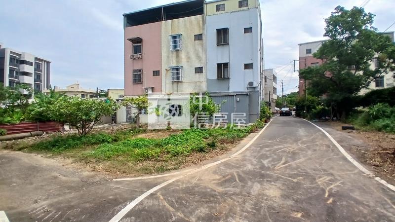 新坡市區旁田+建房屋室內格局與周邊環境