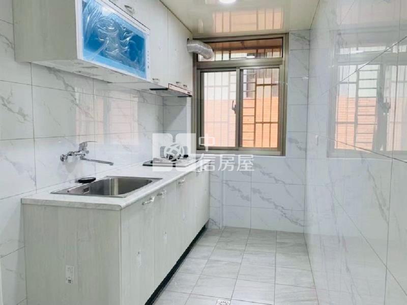 草漯整新3+1房美電梯(中信卓越團隊)房屋室內格局與周邊環境