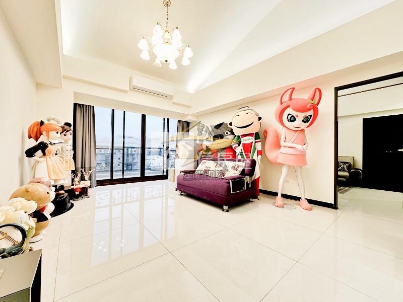 【星鑽】青埔A17捷運站(4+1房雙車位)房屋室內格局與周邊環境