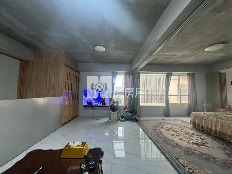 (A)台中沙鹿交流道旁的透天(中信卓越團隊)房屋室內格局與周邊環境