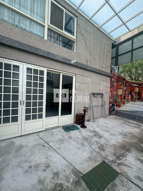 (A)台中沙鹿交流道旁的透天(中信卓越團隊)房屋室內格局與周邊環境