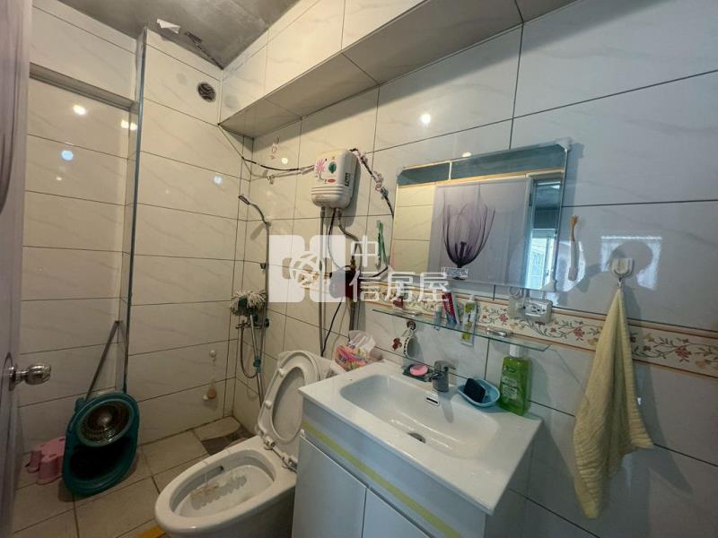 (A)台中沙鹿交流道旁的透天(中信卓越團隊)房屋室內格局與周邊環境