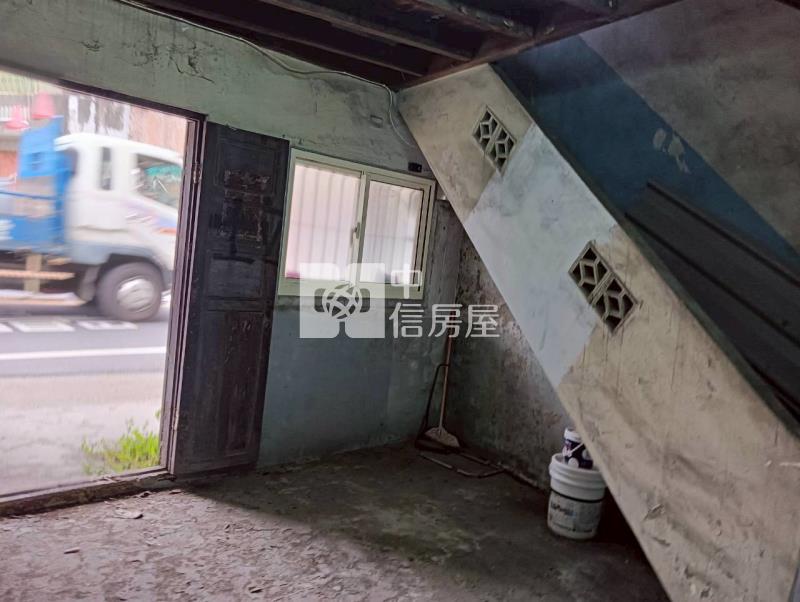 員林正山腳路店面房屋室內格局與周邊環境