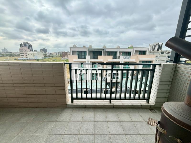 微笑大未來3別墅邊間雙車位房屋室內格局與周邊環境