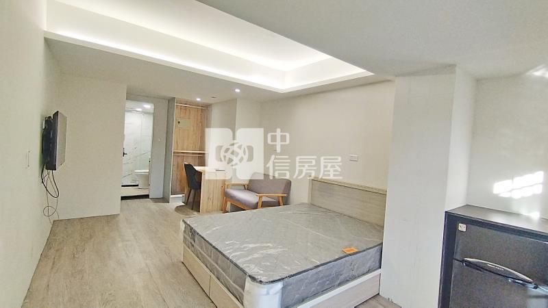 崇倫電梯收租5套房房屋室內格局與周邊環境