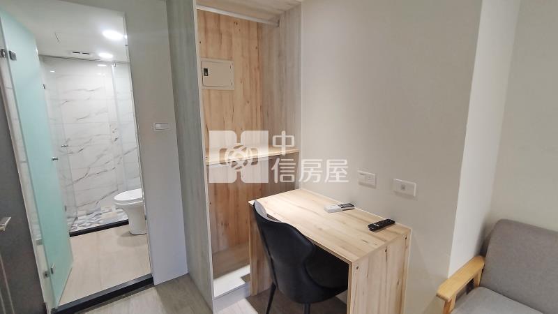 崇倫電梯收租5套房房屋室內格局與周邊環境