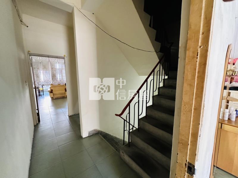 大里成功國中大地坪透店房屋室內格局與周邊環境