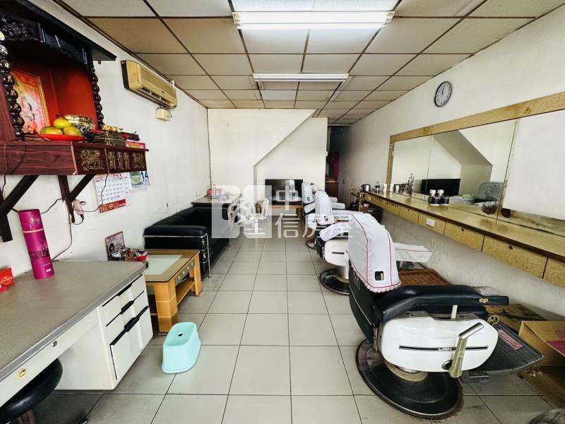 大里成功國中大地坪透店房屋室內格局與周邊環境