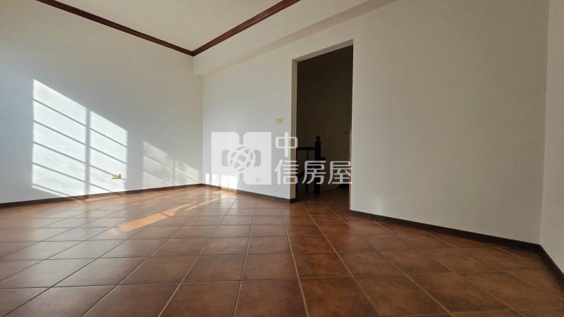 南勢康荷店面別墅房屋室內格局與周邊環境