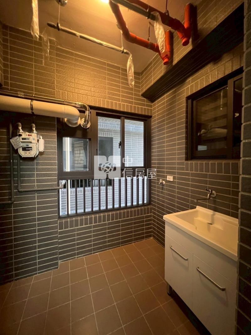 台中港特區｜勝興豐境全新交屋三房平車房屋室內格局與周邊環境