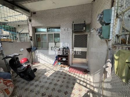 高雄房屋-高雄鳳山國中美透天房屋室內格局與周邊環境