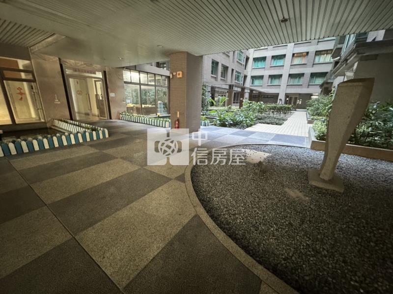 寬悅團隊獨家昌益蔚藍海美妝2+1房車房屋室內格局與周邊環境